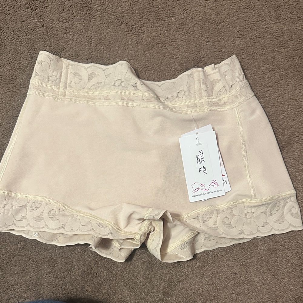 Cali curves BBL Shorts high waist shaper 4001